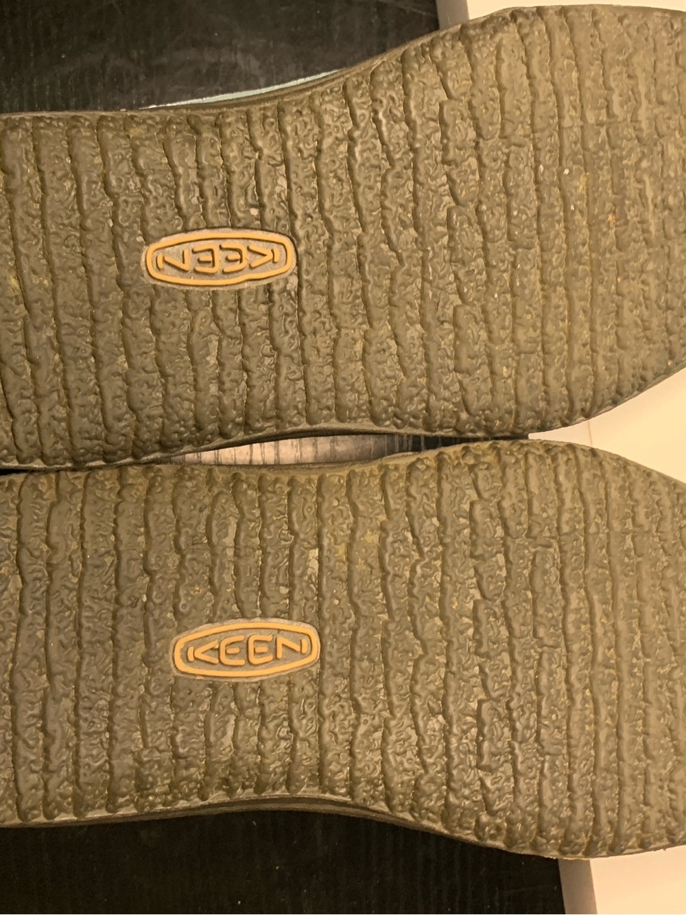 Keen Summer Golden Canvas Shoes in Denim Blue with Floral Yellow Lining - Picture 3 of 6